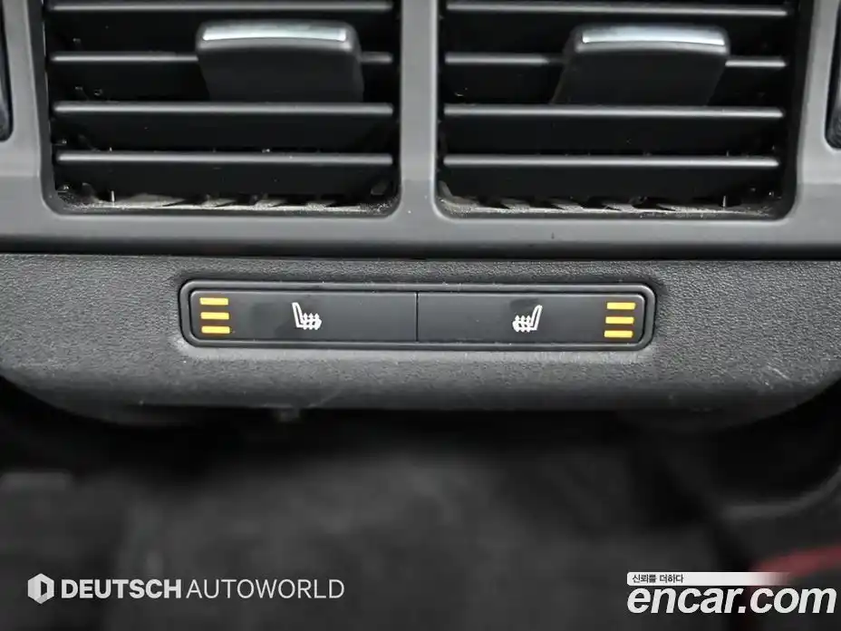 Land Rover Range Rover Evoque 2020 2.0 автомат (гидро), фото 16