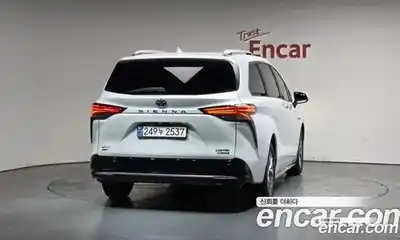 Toyota Sienna 2024 2.5 гидро, миниатюра 4
