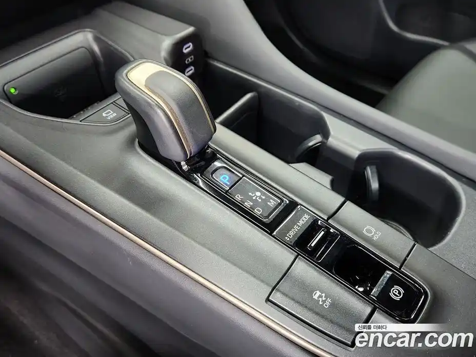 Toyota Crown 2023 2.4 гидро, фото 9