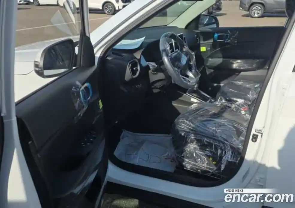 Hyundai Venue 2026 1.6 автомат (гидро), фото 4