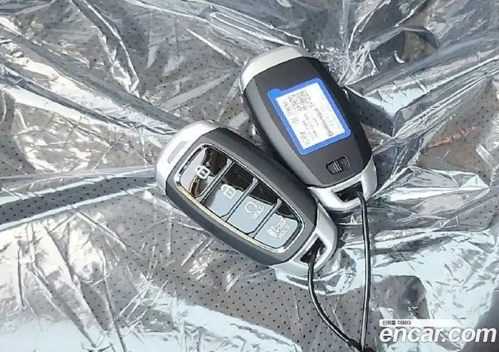 Hyundai Venue 2025 1.6 автомат (гидро), фото 12