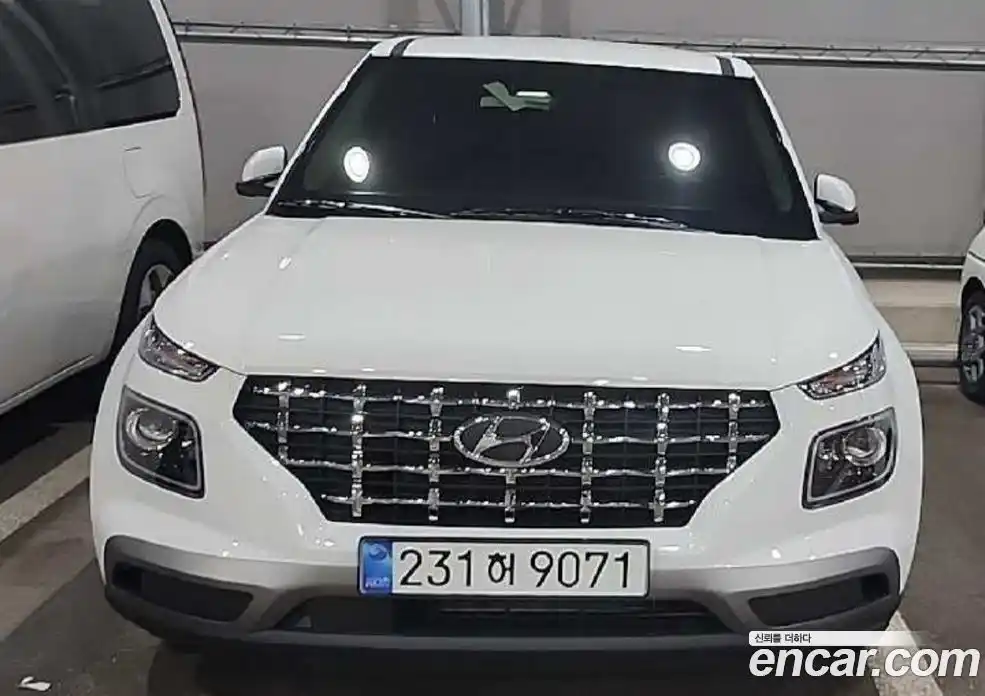 Hyundai Venue 2025 1.6 автомат (гидро), фото 14