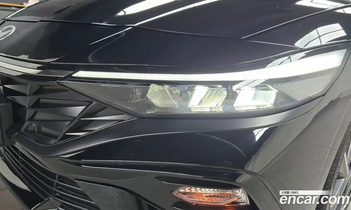 Hyundai Avante 2025 1.6 автомат (гидро), фото 8