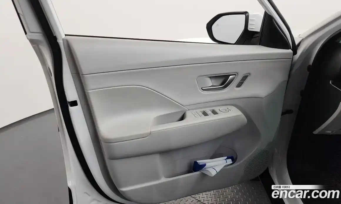 Hyundai Kona 2024 1.6 автомат (гидро), фото 14
