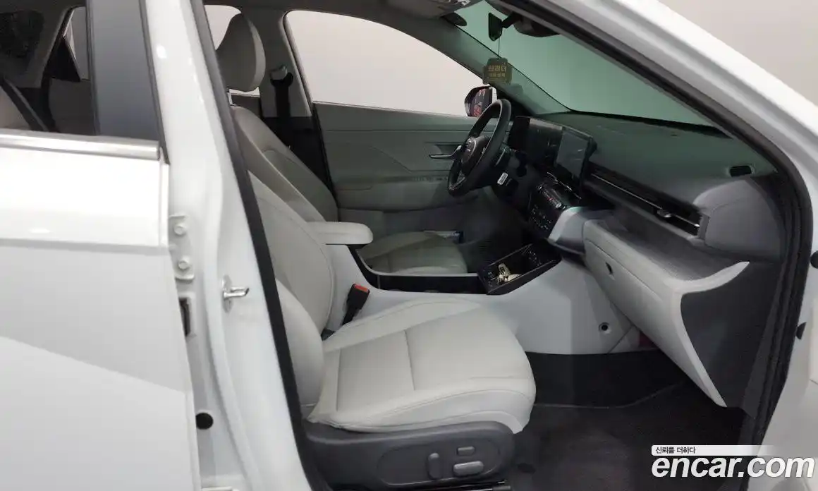 Hyundai Kona 2024 1.6 автомат (гидро), фото 16