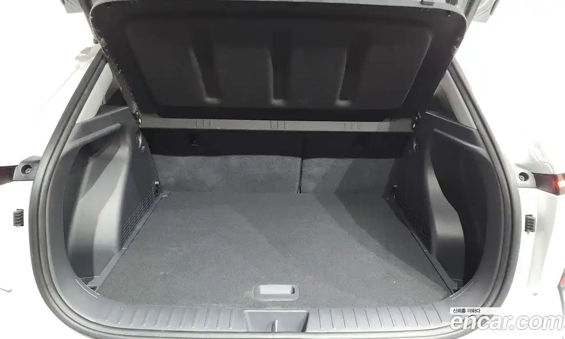 Hyundai Kona 2024 1.6 автомат (гидро), фото 24