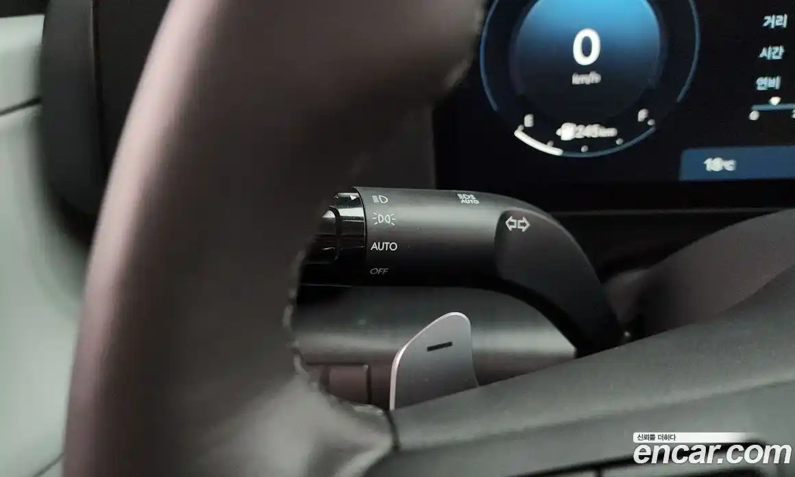 Hyundai Kona 2024 1.6 автомат (гидро), фото 30