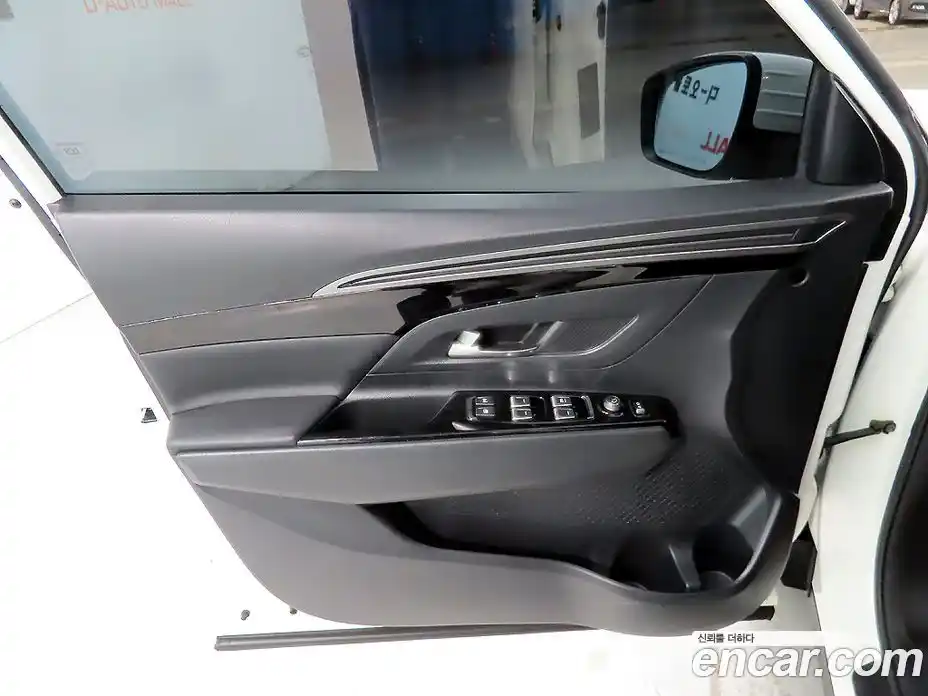 SsangYong Korando 2021 1.5 автомат (гидро), фото 13