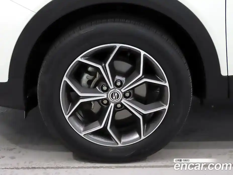 SsangYong Korando 2021 1.5 автомат (гидро), фото 5