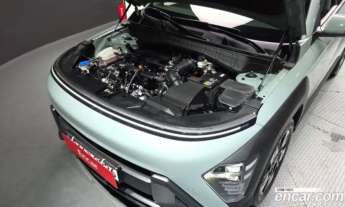 Hyundai Kona 2025 1.6 автомат (гидро), фото 6