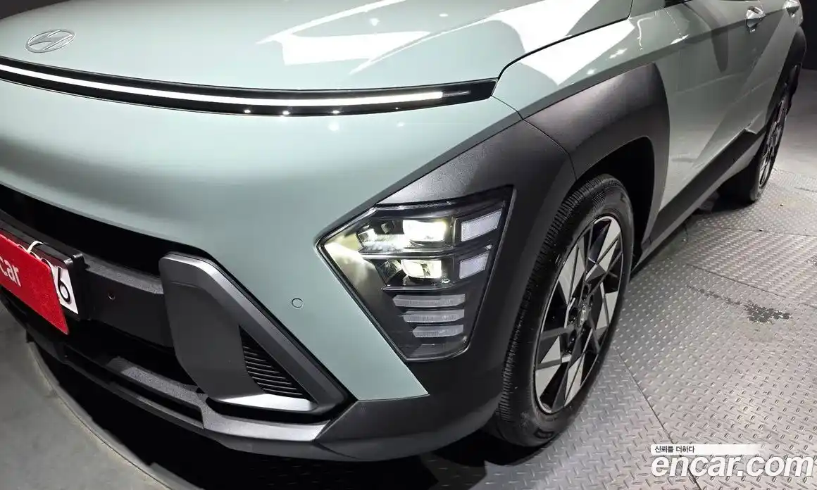 Hyundai Kona 2025 1.6 автомат (гидро), фото 8