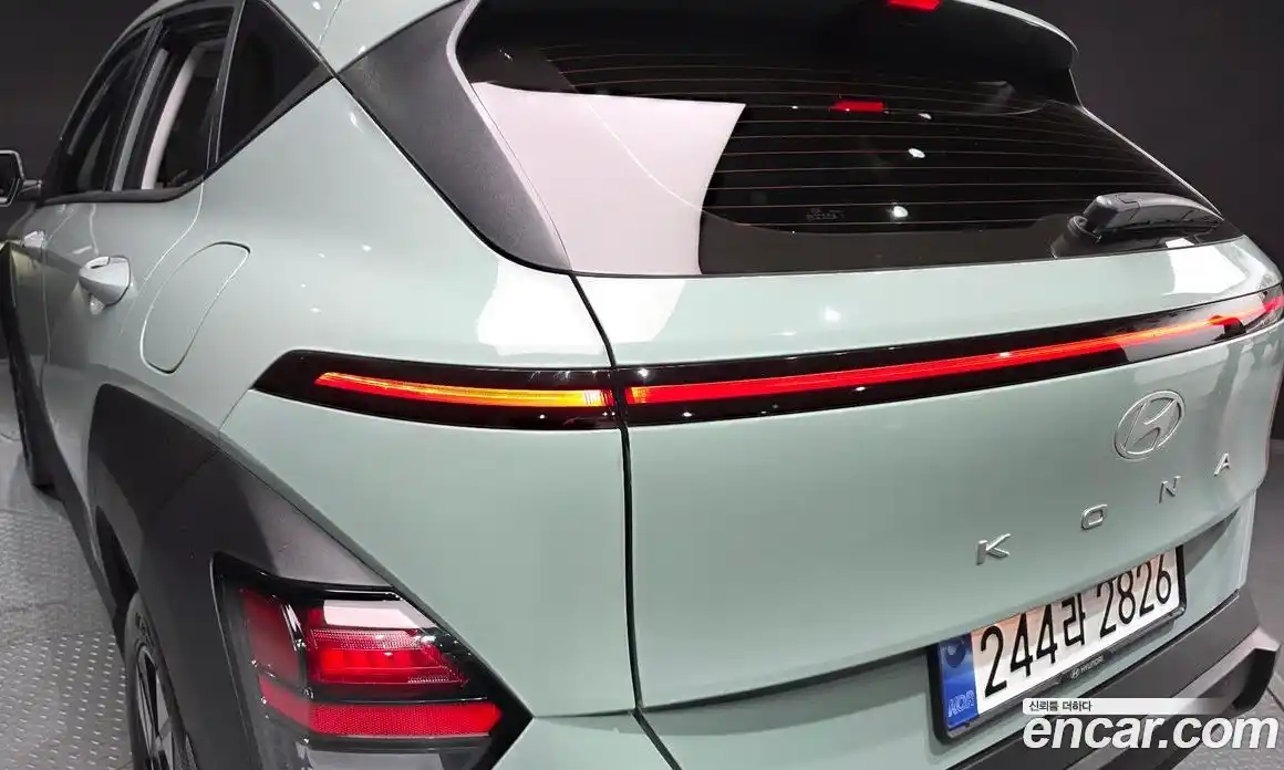 Hyundai Kona 2025 1.6 автомат (гидро), фото 9