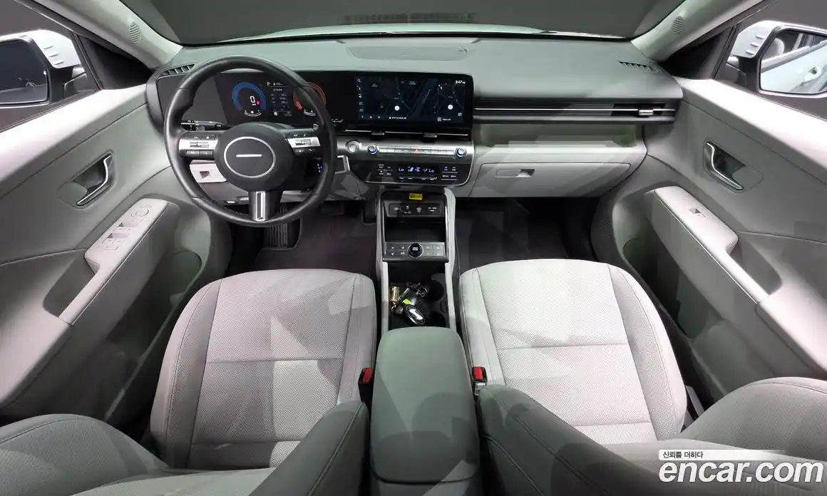 Hyundai Kona 2025 1.6 автомат (гидро), фото 10