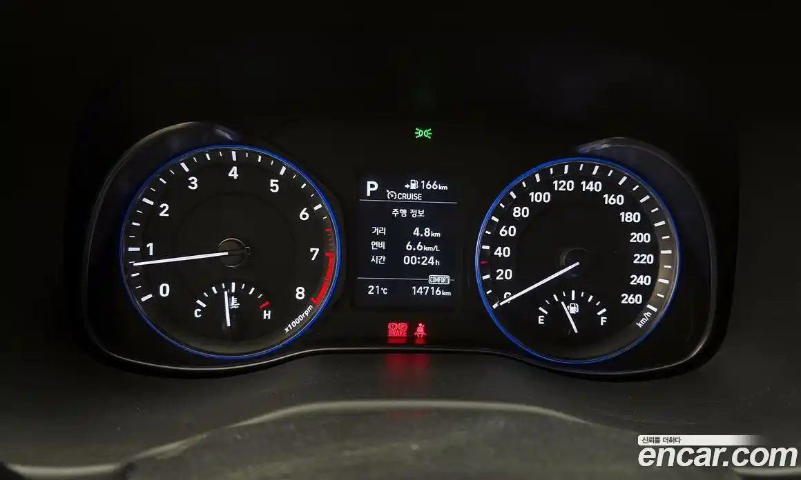 Hyundai Kona 2019 1.6 автомат (гидро), фото 11