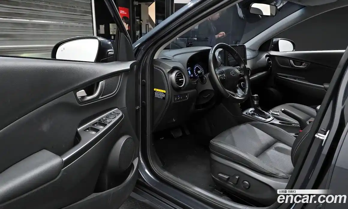 Hyundai Kona 2019 1.6 автомат (гидро), фото 13