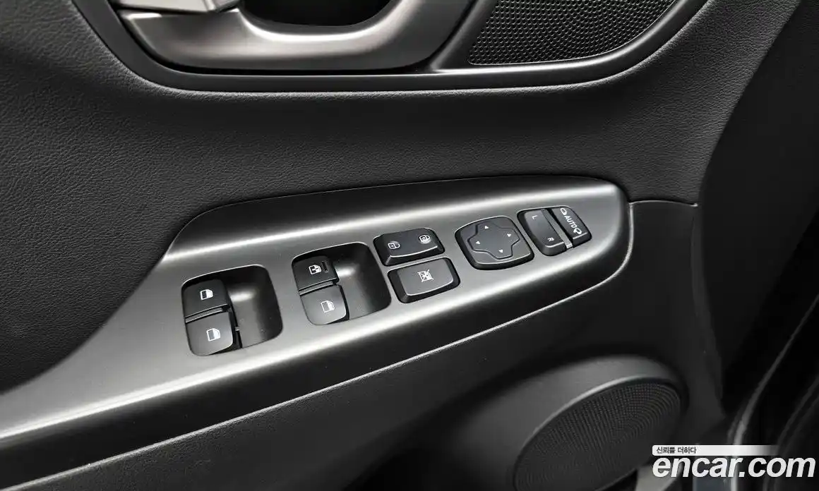 Hyundai Kona 2019 1.6 автомат (гидро), фото 23