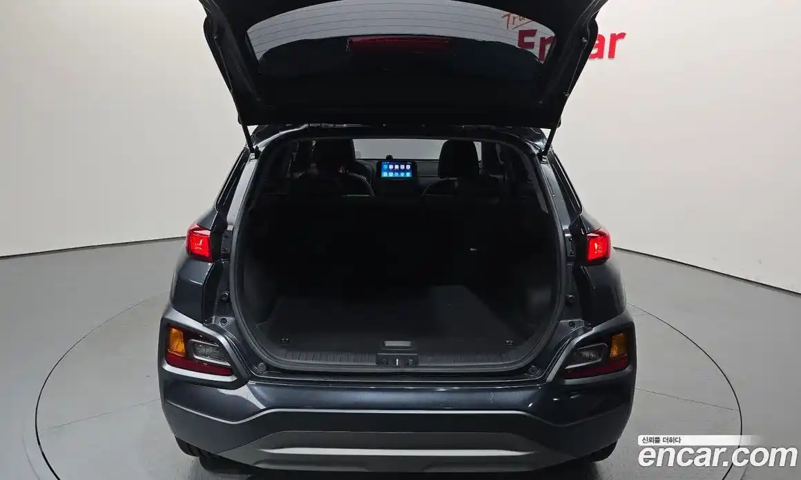 Hyundai Kona 2019 1.6 автомат (гидро), фото 26