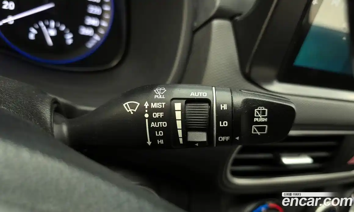 Hyundai Kona 2019 1.6 автомат (гидро), фото 33