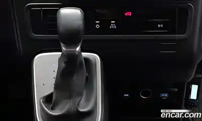 Hyundai Staria 2024 3.5 автомат (гидро), миниатюра 12
