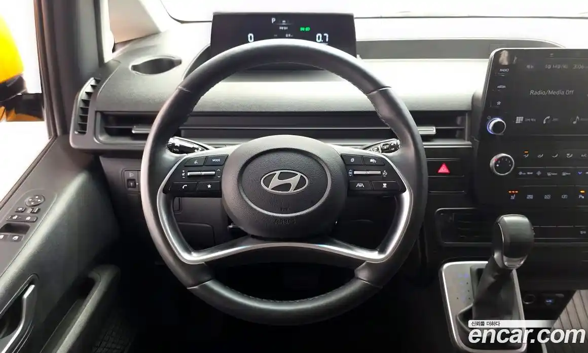 Hyundai Staria 2024 3.5 автомат (гидро), фото 19