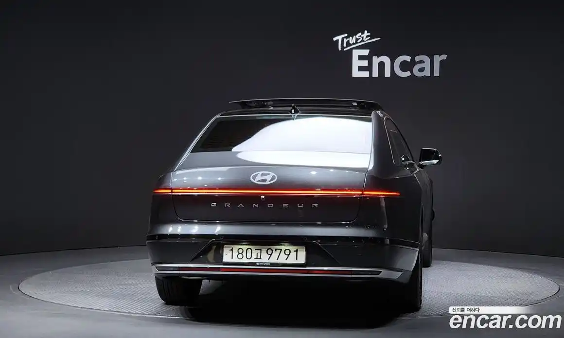 Hyundai Grandeur 2023 3.5 автомат (гидро), фото 4