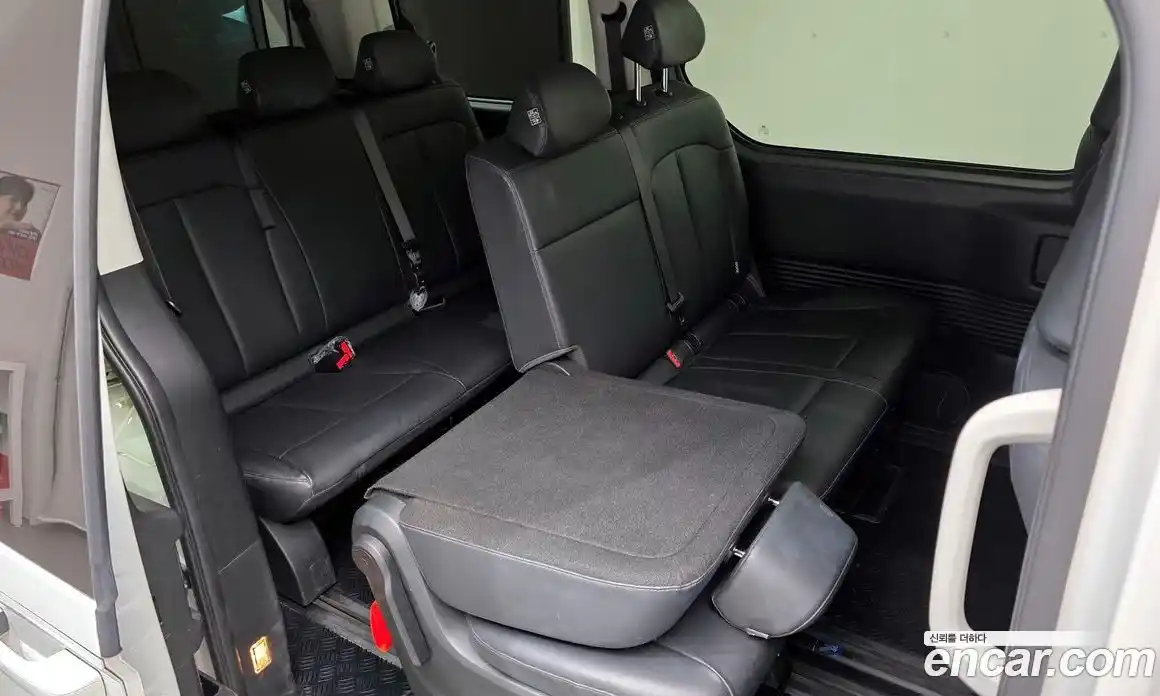 Hyundai Staria 2024 2.2 автомат (гидро), фото 17
