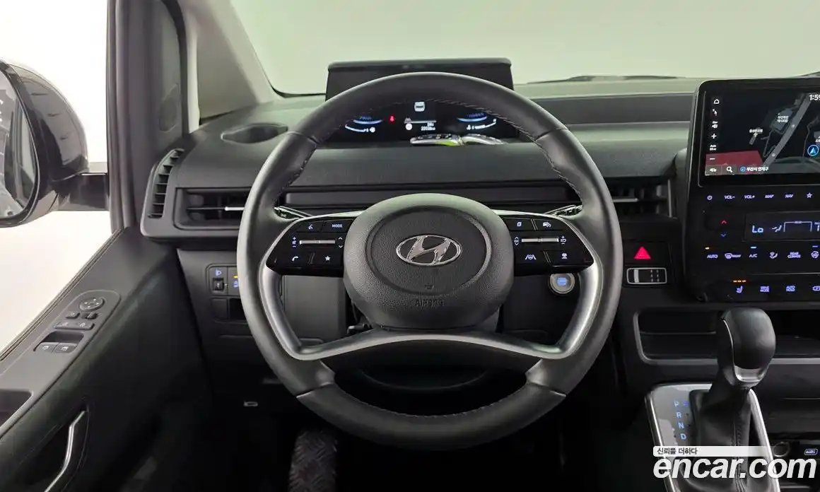 Hyundai Staria 2024 2.2 автомат (гидро), фото 19