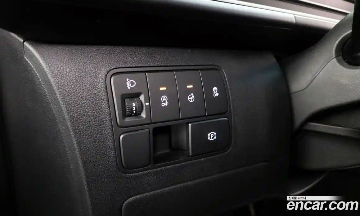 Hyundai Staria 2024 2.2 автомат (гидро), фото 23