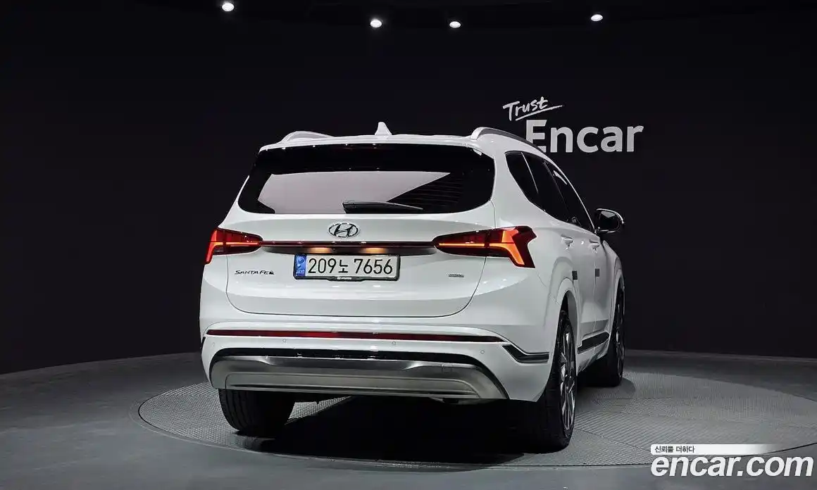 Hyundai Santa Fe 2022 2.5 автомат (гидро), фото 4