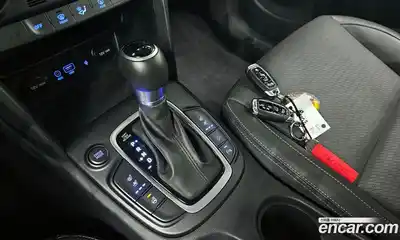 Hyundai Kona 2017 1.6 автомат (гидро), миниатюра 11