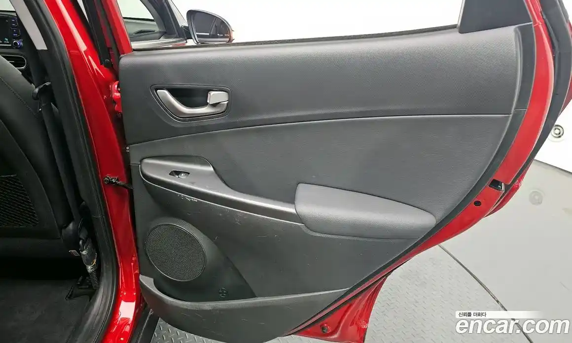 Hyundai Kona 2017 1.6 автомат (гидро), фото 26