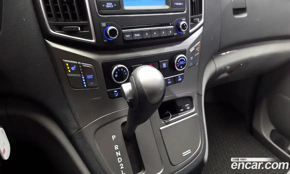 Hyundai Starex 2018 2.4 автомат (гидро), фото 12