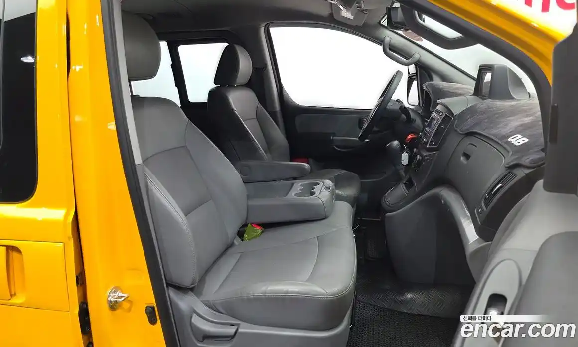 Hyundai Starex 2018 2.4 автомат (гидро), фото 16