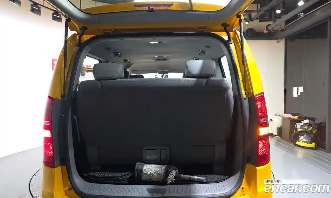 Hyundai Starex 2018 2.4 автомат (гидро), фото 24