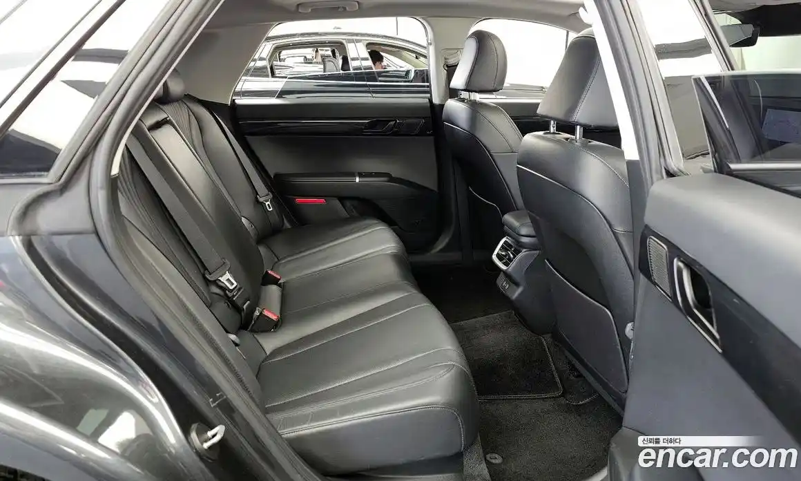 Hyundai Grandeur 2023 2.5 автомат (гидро), фото 18
