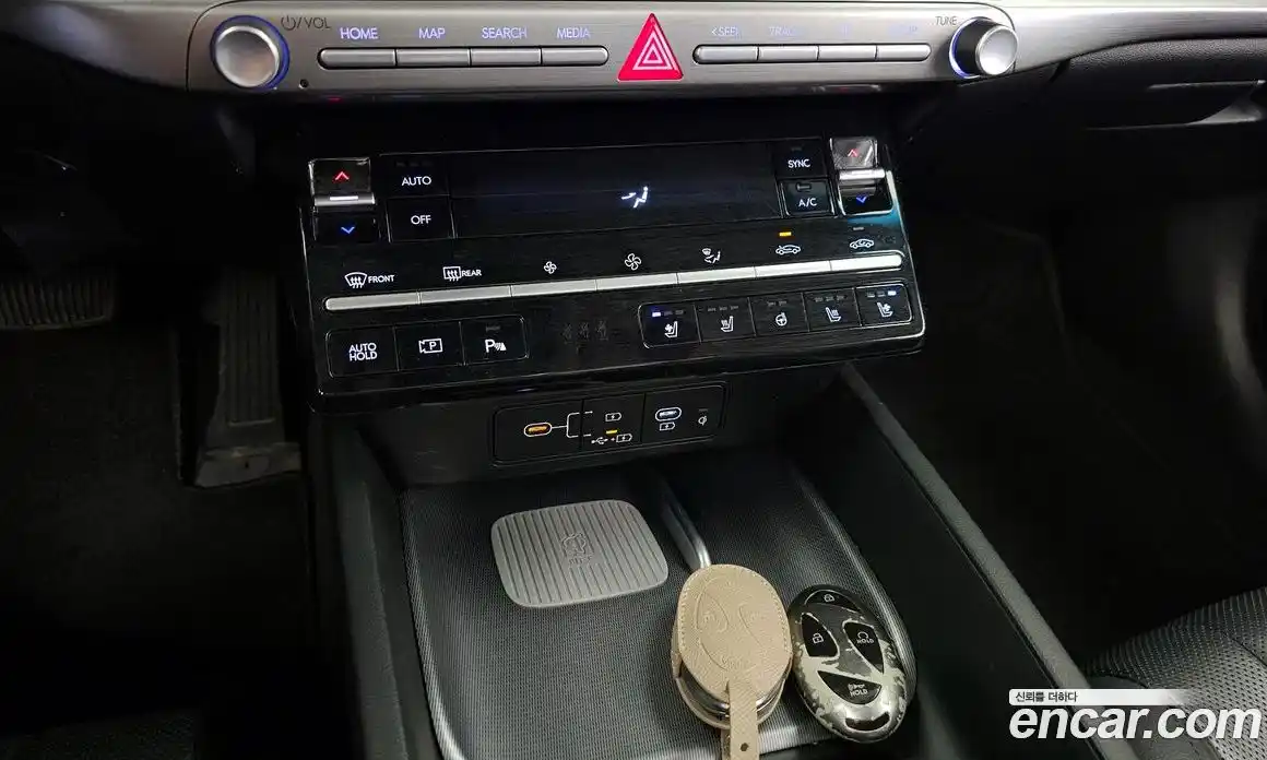 Hyundai Grandeur 2023 2.5 автомат (гидро), фото 32