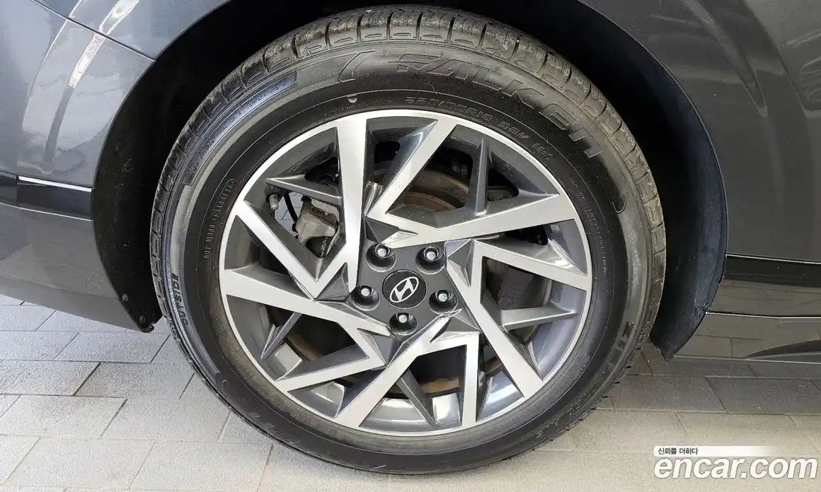 Hyundai Grandeur 2023 2.5 автомат (гидро), фото 5