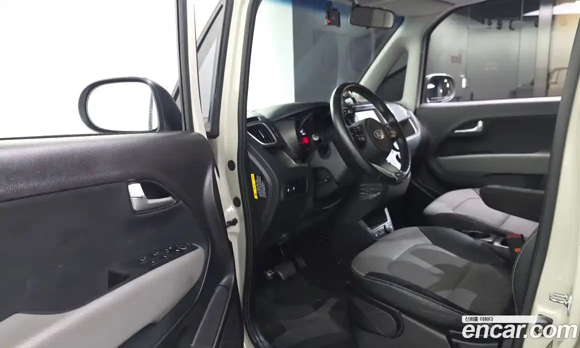 Kia Ray 2019 1.0 автомат (гидро), фото 13