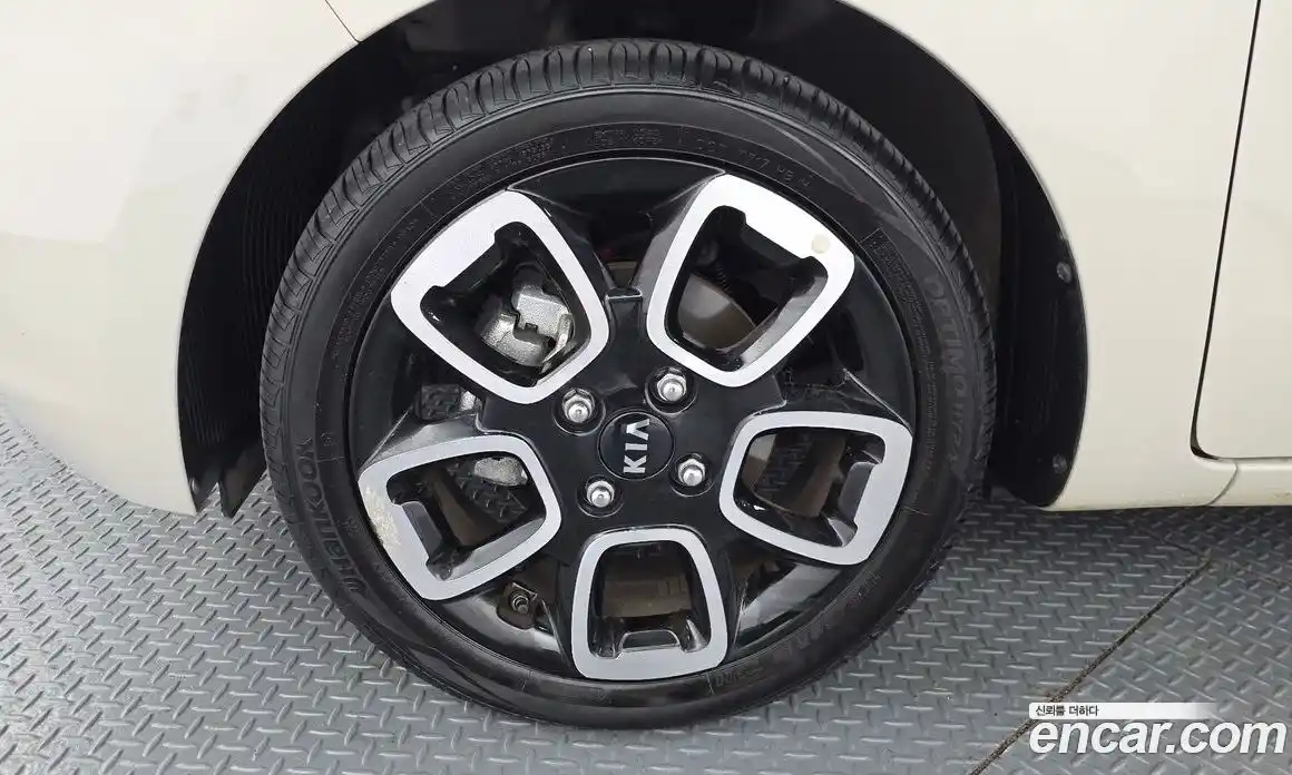 Kia Ray 2019 1.0 автомат (гидро), фото 5