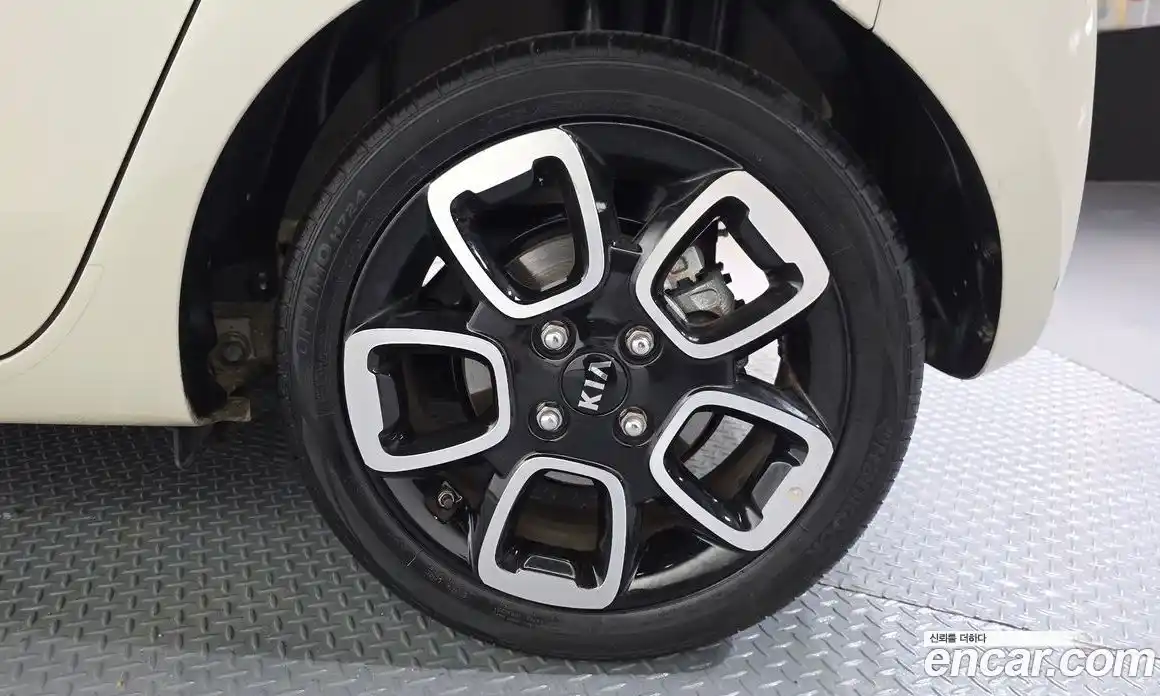 Kia Ray 2019 1.0 автомат (гидро), фото 7