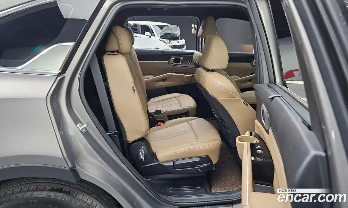 Kia Sorento 2024 1.6 автомат (гидро), фото 17