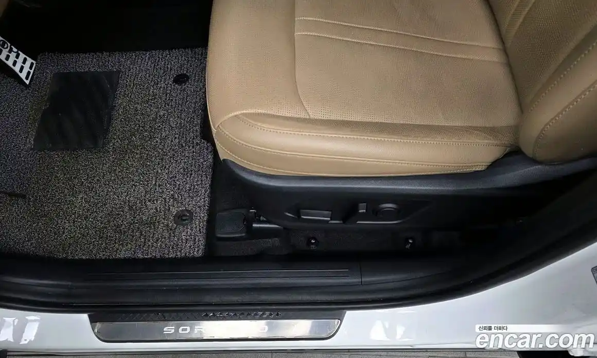 Kia Sorento 2024 1.6 автомат (гидро), фото 16
