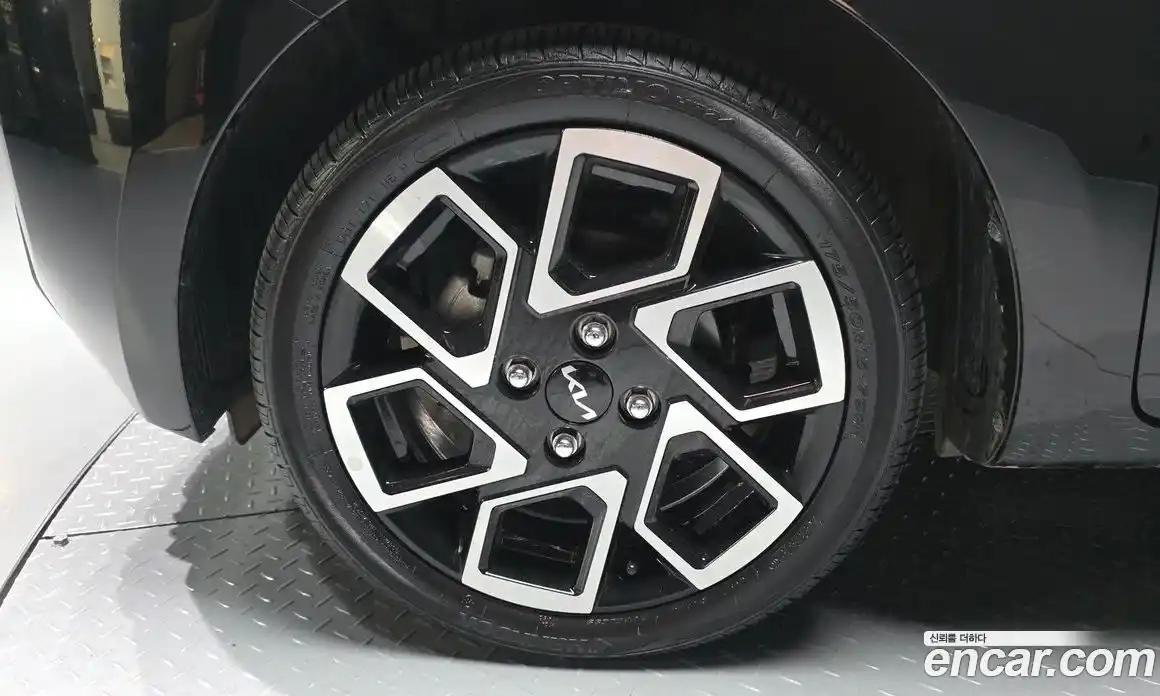 Kia Ray 2022 1.0 автомат (гидро), фото 5