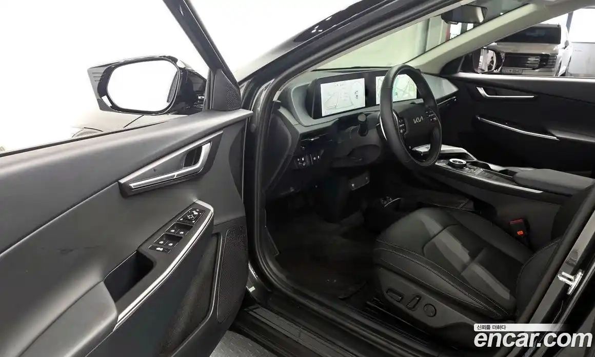 Kia EV6 2023 0.1 автомат (гидро), фото 13