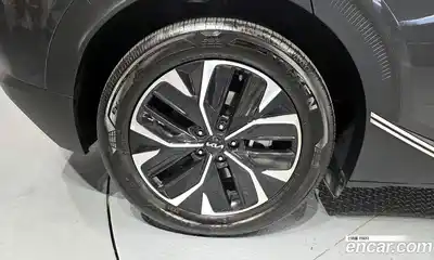 Kia EV6 2023 0.1 автомат (гидро), миниатюра 5