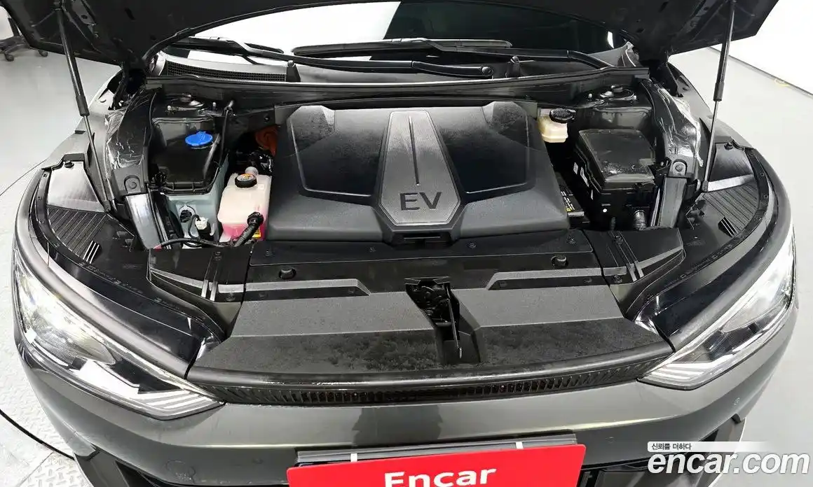 Kia EV6 2023 0.1 автомат (гидро), фото 6