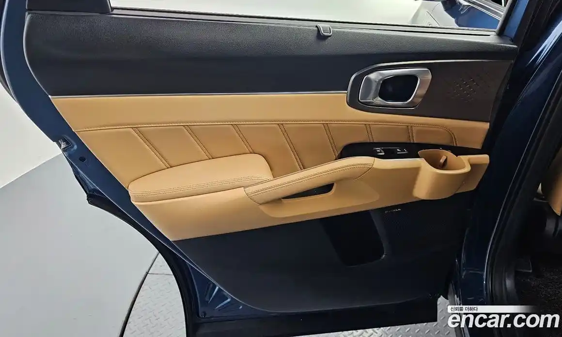 Kia Sorento 2022 2.5 автомат (гидро), фото 15