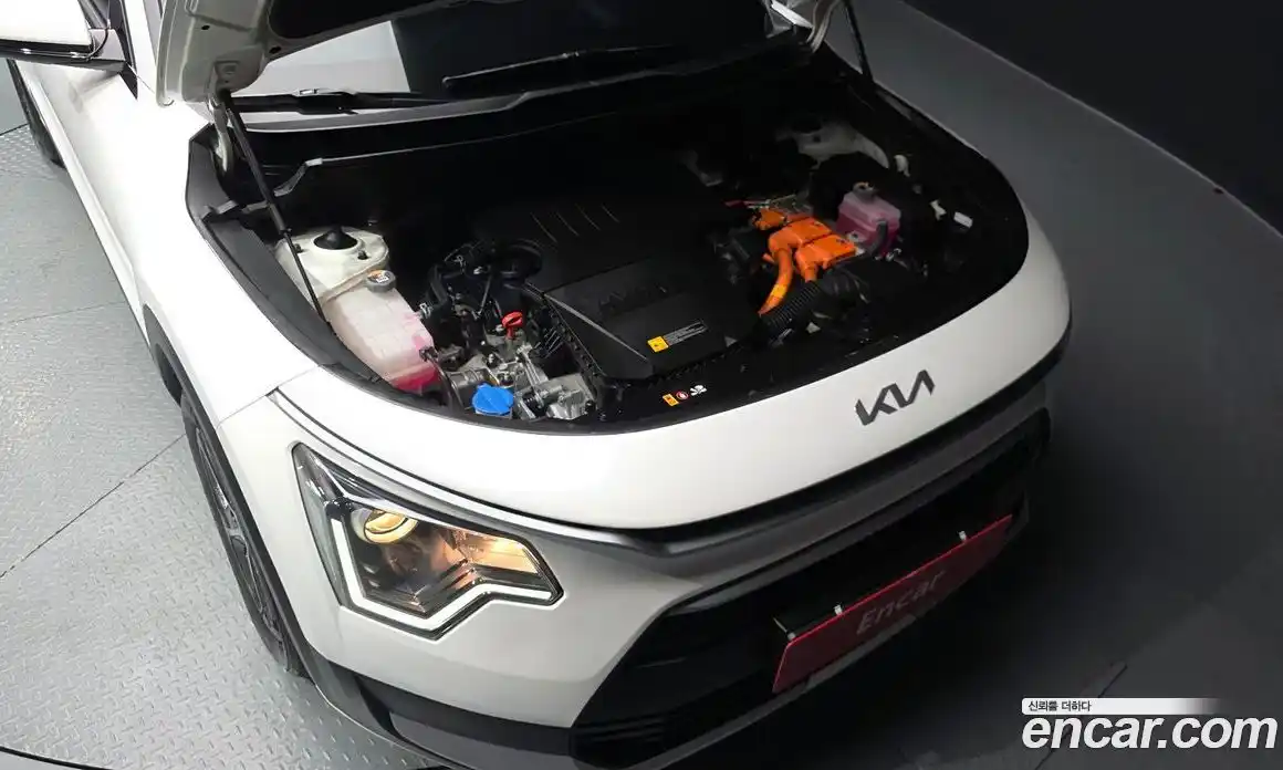 Kia Niro 2022 1.6 автомат (гидро), фото 6