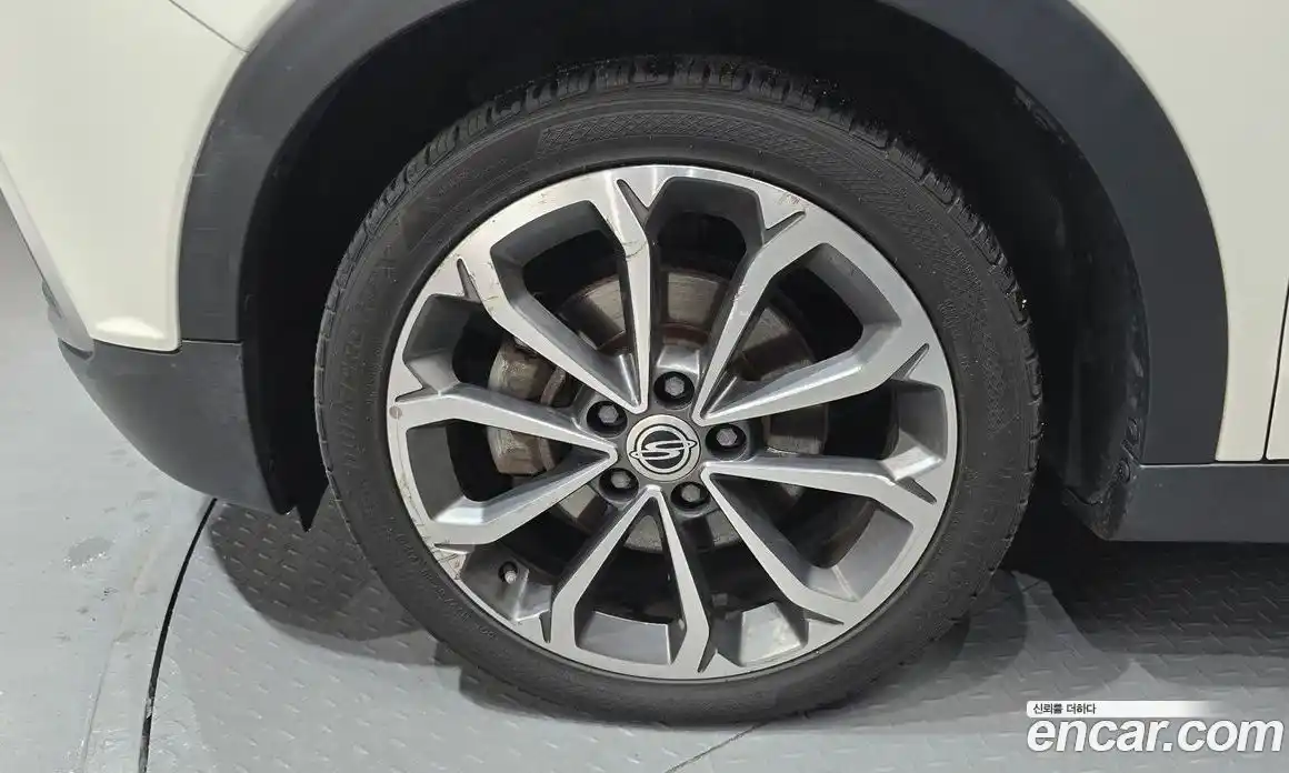 SsangYong TIBOLI 2017 1.6 автомат (гидро), фото 5