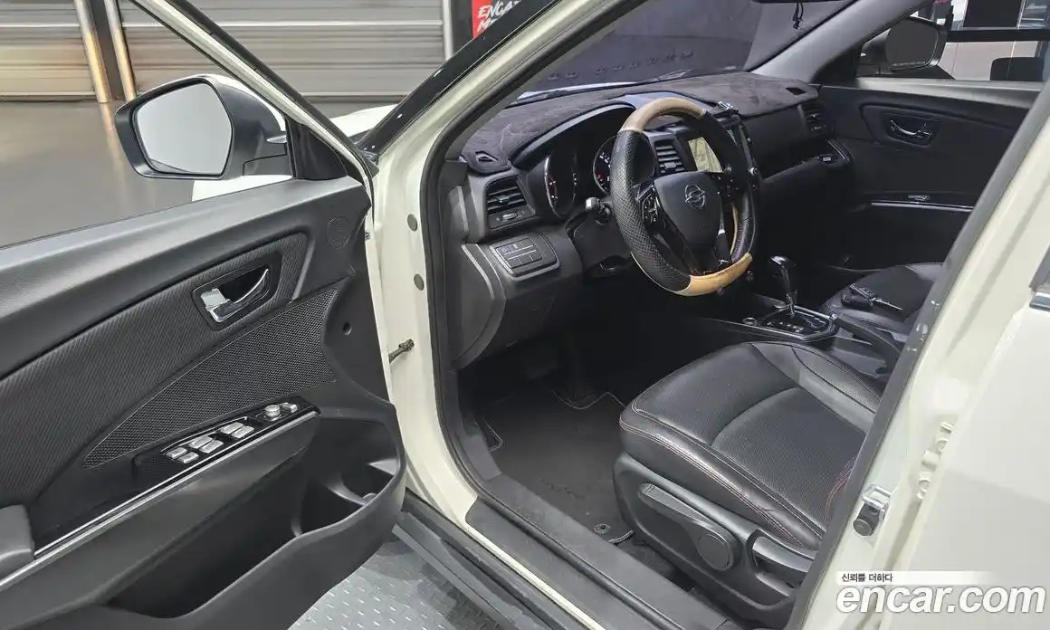 SsangYong TIBOLI 2017 1.6 автомат (гидро), фото 10